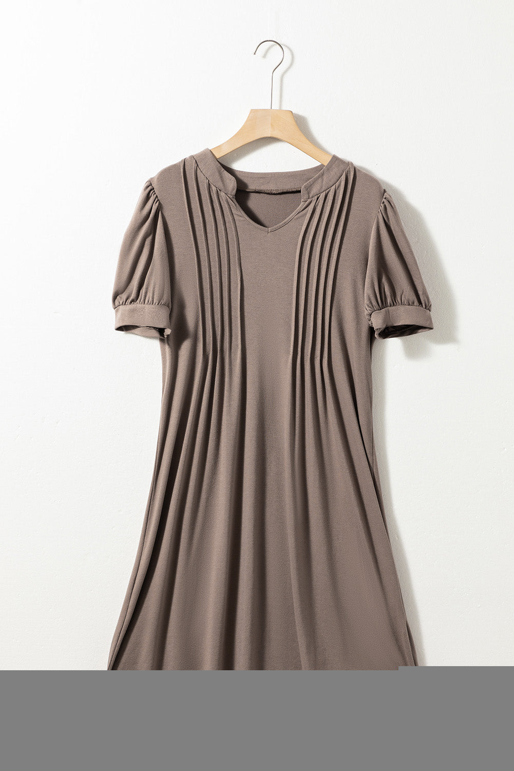 Desert Palm Notched Neck Pleated Puff Sleeve Shift T-shirt Dress